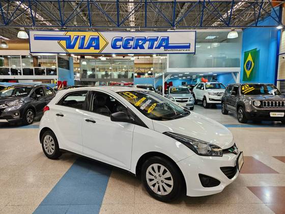 HYUNDAI HB20 1.0 COMFORT PLUS 12V FLEX 4P MANUAL HYUNDAI HB20 1.0 COMFORT PLUS 12V FLEX 4P MANUAL